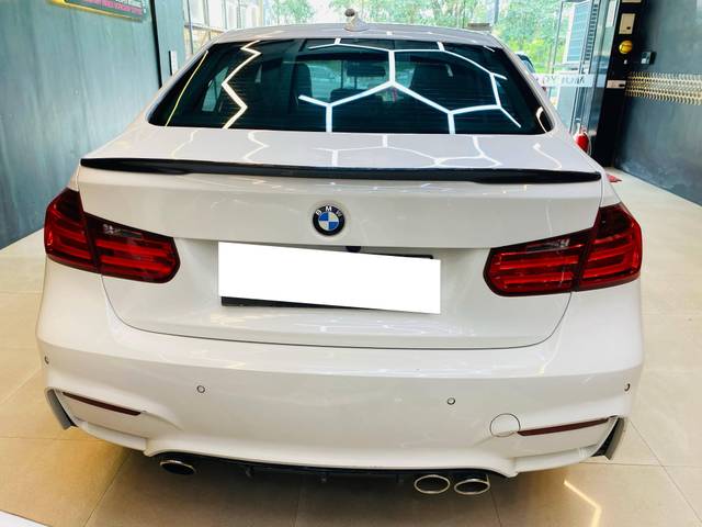 https://images10.gaadi.com/usedcar_image/4545409/original/processed_e40f2498a83ad36ce66bdee2e575793b.jpg?imwidth=6402