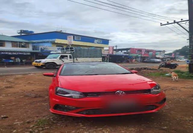 https://images10.gaadi.com/usedcar_image/4545412/original/6625bb70-3e81-4e2a-bfd0-c916ae460a91.?imwidth=6401
