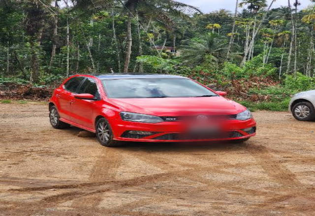 https://images10.gaadi.com/usedcar_image/4545412/original/815f5435-603f-4f13-97a5-20a6ce6d8596.?imwidth=6400