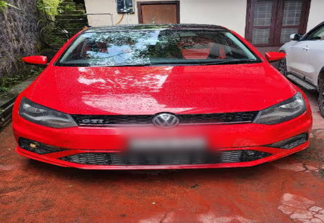 https://images10.gaadi.com/usedcar_image/4545412/original/fbf6204b-b0ad-4f45-8fff-703e7ab2eaa1.?imwidth=6402