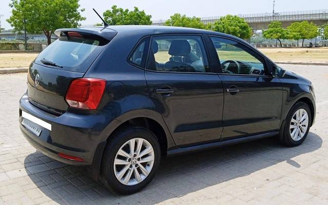 https://images10.gaadi.com/usedcar_image/4545441/original/processed_b8a0a23e4cd312d629150ceae0b1caaf.jpg?imwidth=6401
