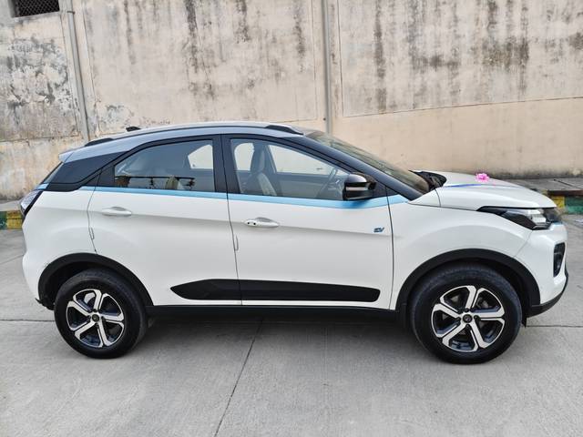 https://images10.gaadi.com/usedcar_image/4545465/original/fec0c78f516ad4b21cefe5f749f085f6.jpg?imwidth=6401