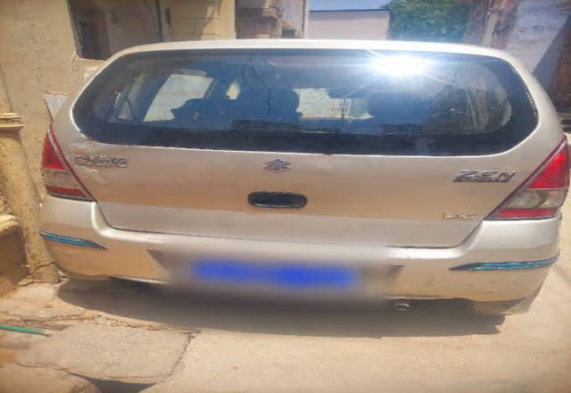 https://images10.gaadi.com/usedcar_image/4545467/original/0ff3f9aa-9be2-4b71-a718-5a86b3098bb3.?imwidth=6402