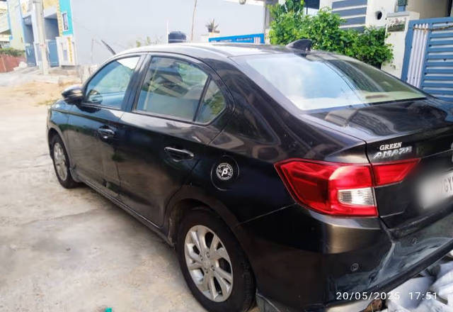 https://images10.gaadi.com/usedcar_image/4545534/original/a6085042-4212-430b-bc96-4bc2d6f19671.?imwidth=6401