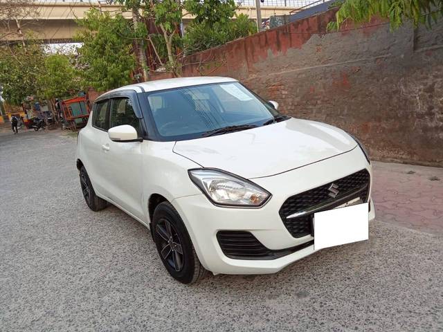 https://images10.gaadi.com/usedcar_image/4545553/original/processed_7111a42c0c079e80288d67834bf7e9f2.jpg?imwidth=6400
