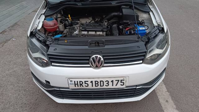 https://images10.gaadi.com/usedcar_image/4545566/original/a8d4768214adcd9798e4d82577a7cdc4.jpg?imwidth=6402