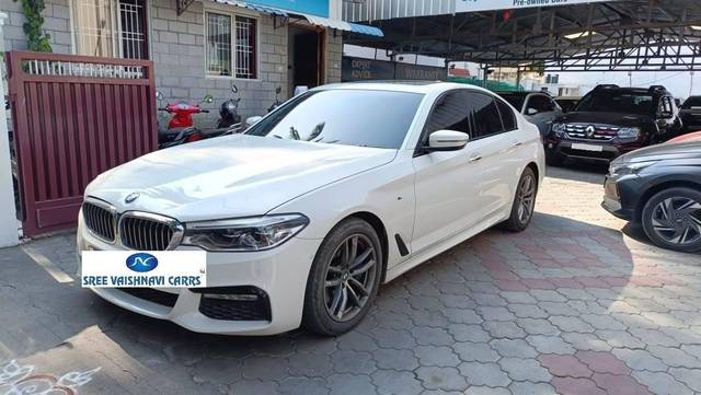 https://images10.gaadi.com/usedcar_image/4545581/original/processed_d8af492539d0bad426991de187eff773.jpeg?imwidth=6402