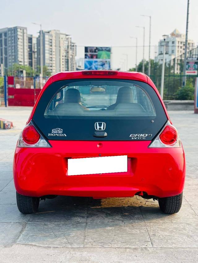 https://images10.gaadi.com/usedcar_image/4545594/original/processed_ee1281f95f4f76e0830e532c193d420a.jpg?imwidth=6402