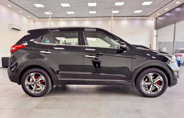 https://images10.gaadi.com/usedcar_image/4545612/original/processed_993ee73c57539caa38c9bb121f3d5ac9.jpg?imwidth=6401