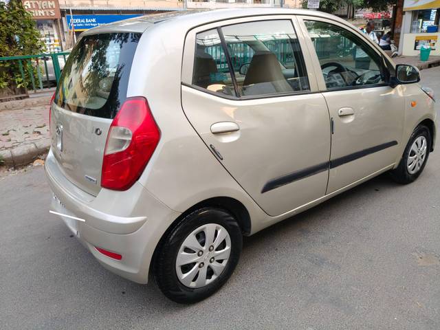 https://images10.gaadi.com/usedcar_image/4545614/original/processed_3ed96b86c0a8f921949a591f5067ff19.jpg?imwidth=6401