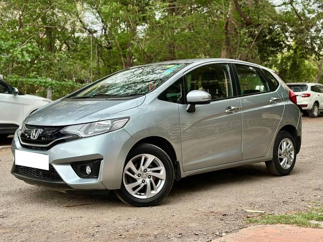 https://images10.gaadi.com/usedcar_image/4545691/original/processed_0117662f1f1035c62c382fd7389e77af.jpg?imwidth=6400