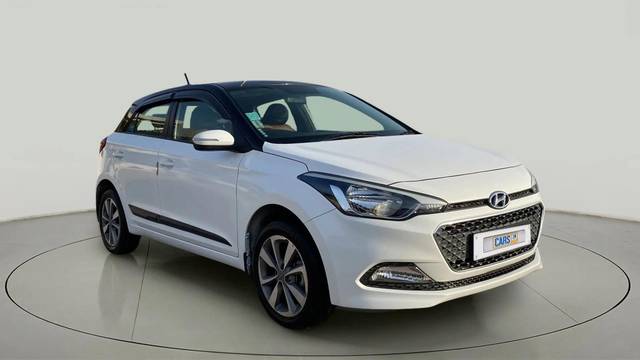 https://images10.gaadi.com/usedcar_image/4545699/original/020c0cb1780a6884a3b140420bbceb09.jpg?imwidth=6400