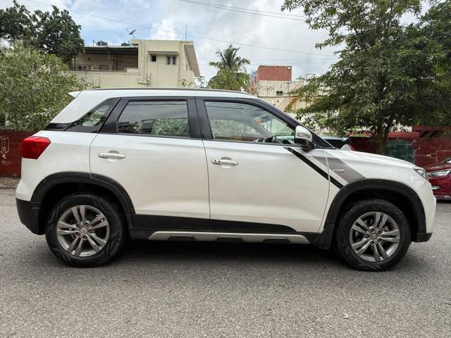 https://images10.gaadi.com/usedcar_image/4545701/original/processed_0885fdf1e7033d8bd1311170891d3a67.jpg?imwidth=6401