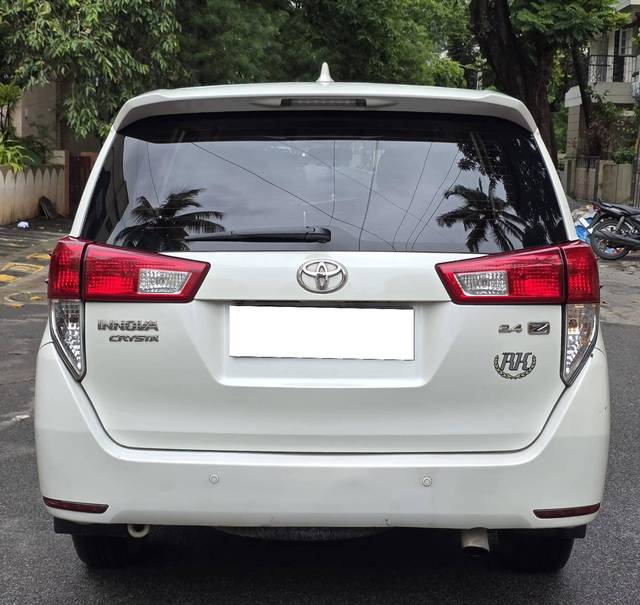 https://images10.gaadi.com/usedcar_image/4545705/original/processed_6b91952a624c57e199069138bc787402.jpg?imwidth=6402