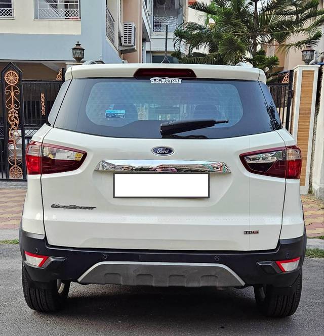 https://images10.gaadi.com/usedcar_image/4545725/original/processed_db3d5dfdf38551a55faeb5d7da1f39fe.jpg?imwidth=6402