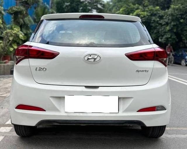 https://images10.gaadi.com/usedcar_image/4545789/original/processed_f6fc3d8e16871125bcd1204e06cdabc6.jpg?imwidth=6401