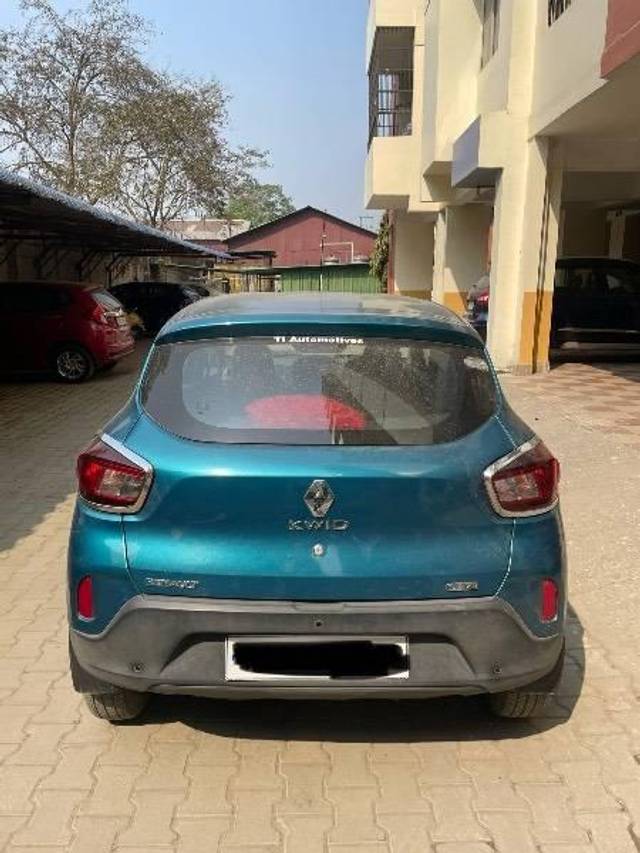 https://images10.gaadi.com/usedcar_image/4545804/original/processed_b13b2976-64d0-40f7-a638-82ed9ca90b23.jpeg?imwidth=6402