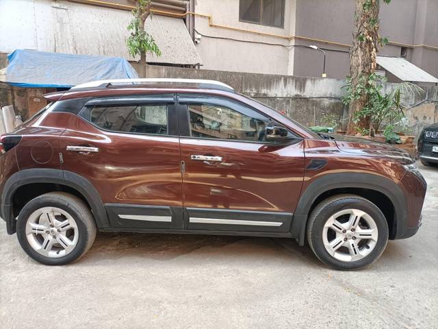 https://images10.gaadi.com/usedcar_image/4545812/original/processed_58c432a56ad0654fff1ae24c17ba1174.jpg?imwidth=6401