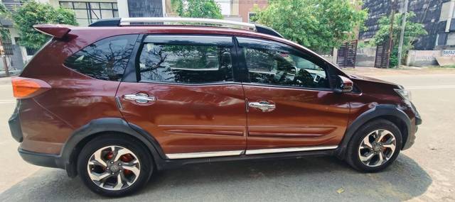 https://images10.gaadi.com/usedcar_image/4545820/original/processed_d0673b64-252a-4caa-8860-e1b89acd3412.jpg?imwidth=6402