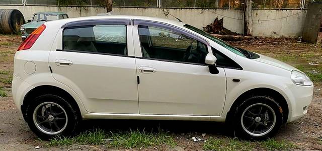 https://images10.gaadi.com/usedcar_image/4545861/original/6647df5a5163d32fb8aaa9e9e1e3c75f.jpg?imwidth=6401