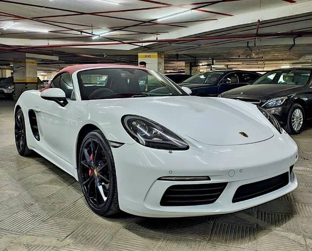 https://images10.gaadi.com/usedcar_image/4545865/original/processed_0bc85d72-9acc-424e-bc43-ef186413068f.jpg?imwidth=6400