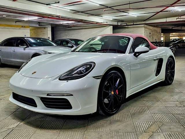https://images10.gaadi.com/usedcar_image/4545865/original/processed_d97831ac-539d-45f0-8ea7-b71e04871503.jpg?imwidth=6402