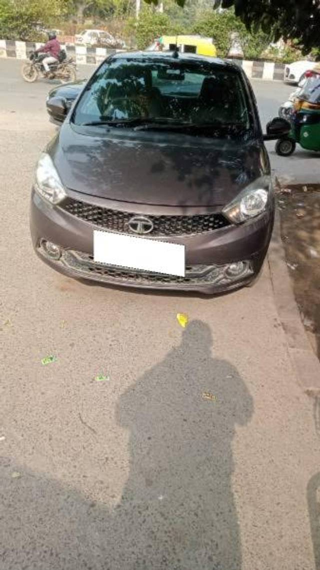 https://images10.gaadi.com/usedcar_image/4545887/original/processed_c94bab2d-89d7-4f4f-94a4-0f7b64515f18.jpg?imwidth=6400