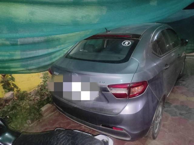 https://images10.gaadi.com/usedcar_image/4545900/original/processed_b30dce93-1a99-4d0e-9c4f-ea981a8227d3.jpg?imwidth=6402