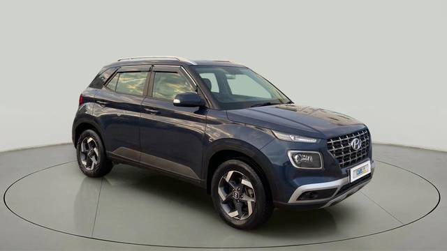 https://images10.gaadi.com/usedcar_image/4545905/original/9d331e90f7faca2ca455373b8d61cc0f.jpg?imwidth=6400