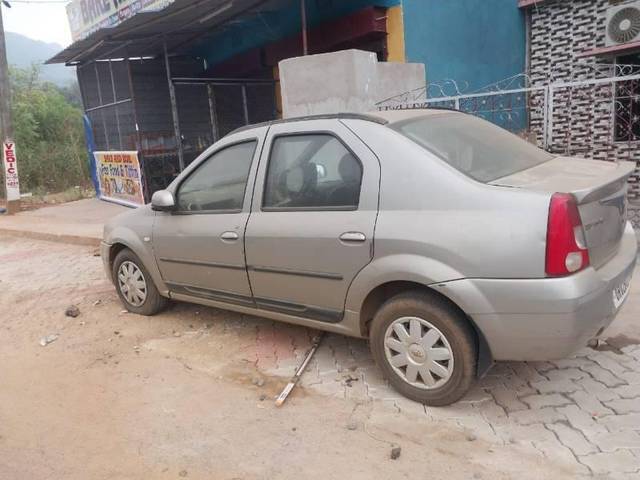 https://images10.gaadi.com/usedcar_image/4545908/original/processed_76ebf5ba-ac73-483c-accb-8dd81e174689.jpg?imwidth=6402