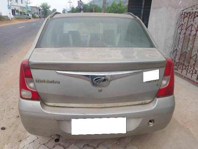 https://images10.gaadi.com/usedcar_image/4545908/original/processed_d220890c-632a-453b-a68e-722544060dfc.jpg?imwidth=6401