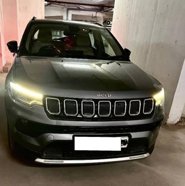 https://images10.gaadi.com/usedcar_image/4545914/original/processed_40a6c081-c9b1-4e30-92f6-464803813e99.jpeg?imwidth=6401