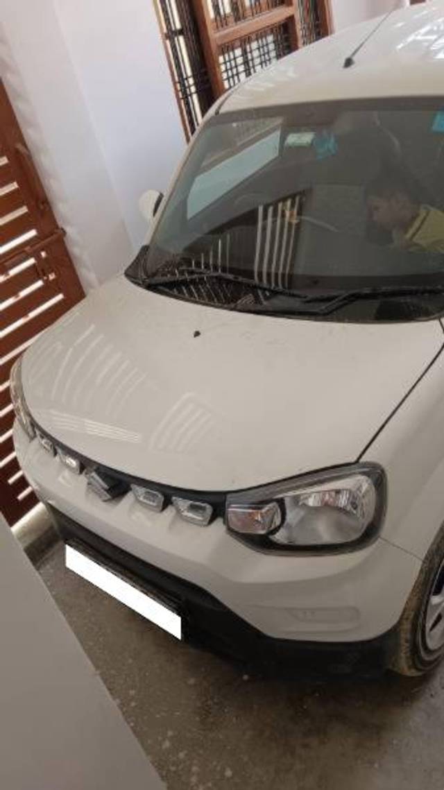 https://images10.gaadi.com/usedcar_image/4545947/original/processed_4a302b86-8ce0-42b6-8082-ed494df59395.jpeg?imwidth=6402