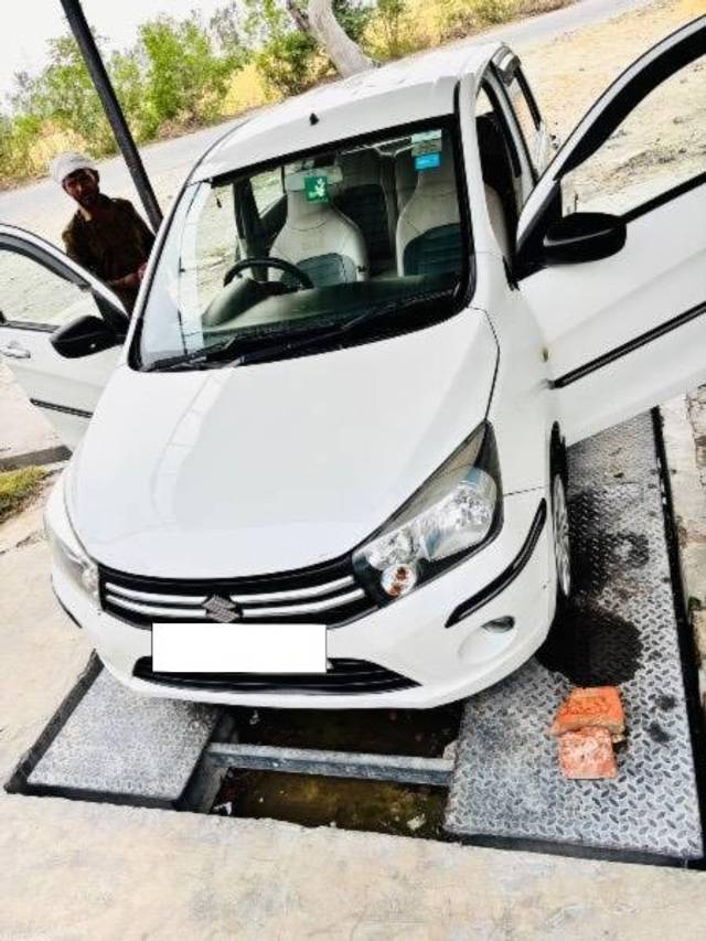 https://images10.gaadi.com/usedcar_image/4546013/original/processed_34ca12b0-0dc0-460c-adcb-daf7b9423720.jpeg?imwidth=6400