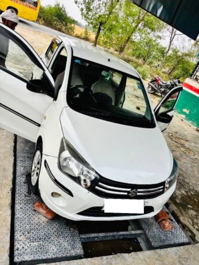 https://images10.gaadi.com/usedcar_image/4546013/original/processed_fc411f05-1550-41e2-82fd-18efe52a84e6.jpeg?imwidth=6401