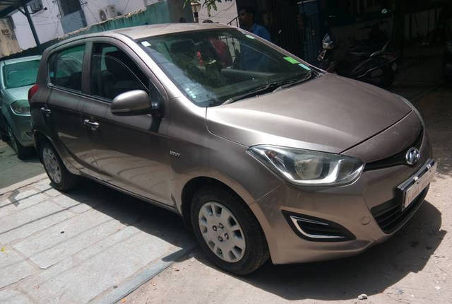 https://images10.gaadi.com/usedcar_image/4546014/original/processed_024cf55e-2ea5-406f-b306-389249468afb.png?imwidth=6400