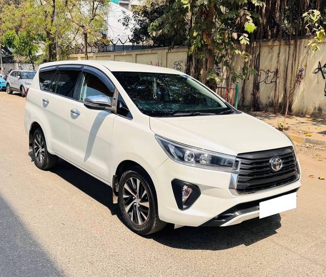 https://images10.gaadi.com/usedcar_image/4546020/original/processed_3a4a8704-4b99-4ff1-90b6-8aa0d2ee78f8.jpg?imwidth=6400