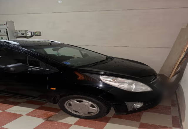 https://images10.gaadi.com/usedcar_image/4546025/original/8dc316a3-0bea-43d9-886f-98d288c96708.?imwidth=6402