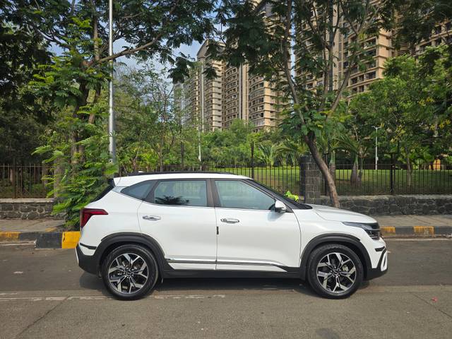 https://images10.gaadi.com/usedcar_image/4546033/original/8ecc8d85f205380277750d2f07e10b0b.jpg?imwidth=6401