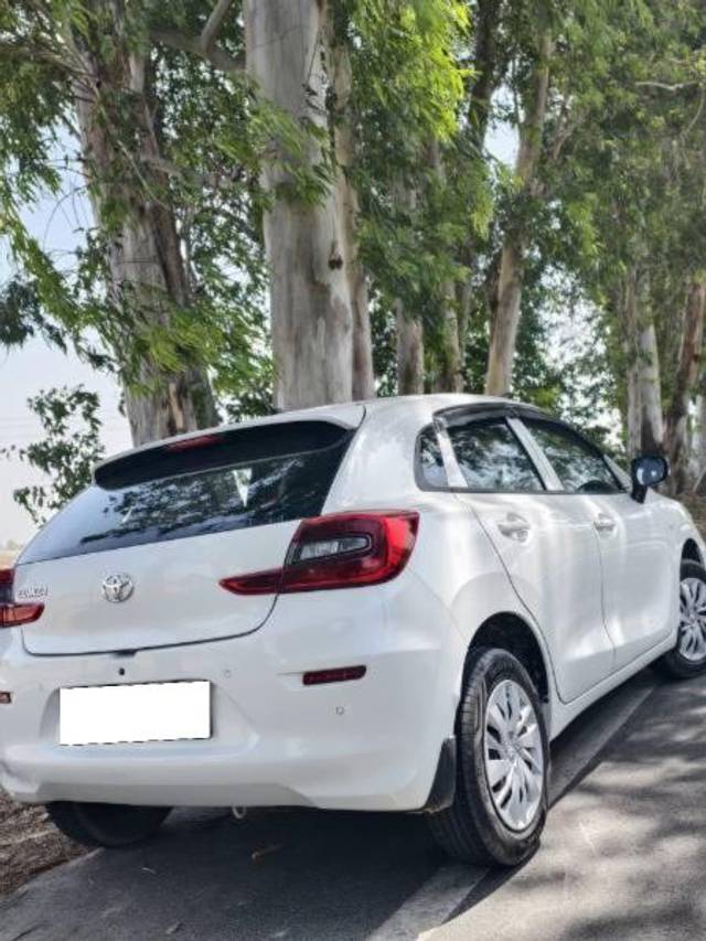 https://images10.gaadi.com/usedcar_image/4546035/original/processed_ffb27eb4-237e-4988-a464-3e842135a22a.jpg?imwidth=6402