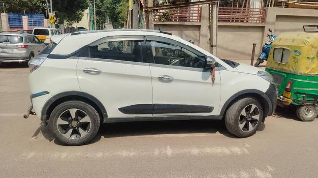 https://images10.gaadi.com/usedcar_image/4546052/original/processed_43a1a915-d47c-4d04-8ada-7e85855f212c.jpeg?imwidth=6401