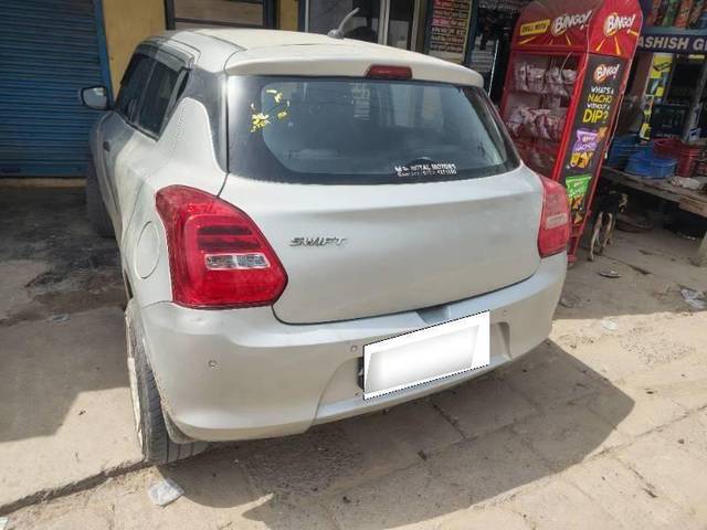 https://images10.gaadi.com/usedcar_image/4546082/original/processed_processed_3680d5e8-e5b8-42ae-b3d8-fe4a4f566bd6.jpg?imwidth=6402