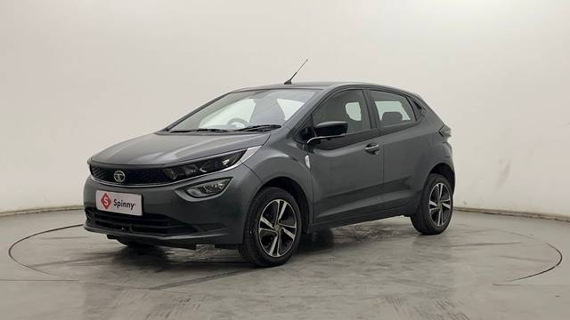 https://images10.gaadi.com/usedcar_image/4546122/original/414967a369de907cf459298657542ca1.JPG?imwidth=6400