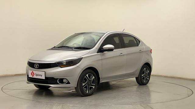 https://images10.gaadi.com/usedcar_image/4546191/original/fcd8d731de48c64f999ea20ca19d880f.JPG?imwidth=6400