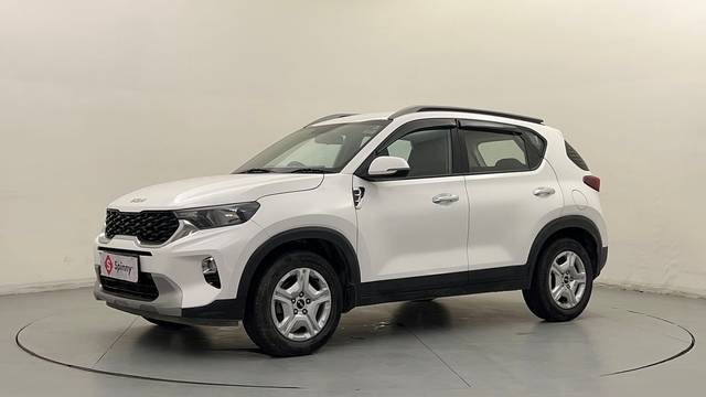 https://images10.gaadi.com/usedcar_image/4546259/original/4cf152eb00ceacd2c16d594ed546ff95.JPG?imwidth=6400