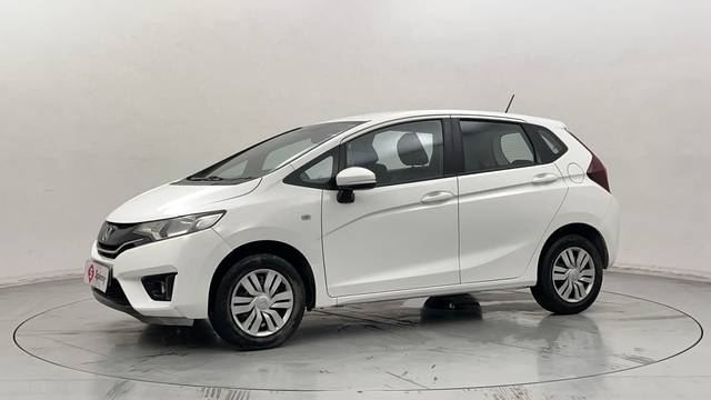 https://images10.gaadi.com/usedcar_image/4546296/original/5cccf4ae31d3510e64b3e5fea63a9703.JPG?imwidth=6400