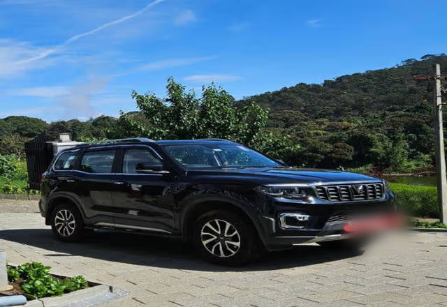 https://images10.gaadi.com/usedcar_image/4546308/original/7aa8c5d4-3db7-412c-bc93-70f59d8e298c.?imwidth=6400