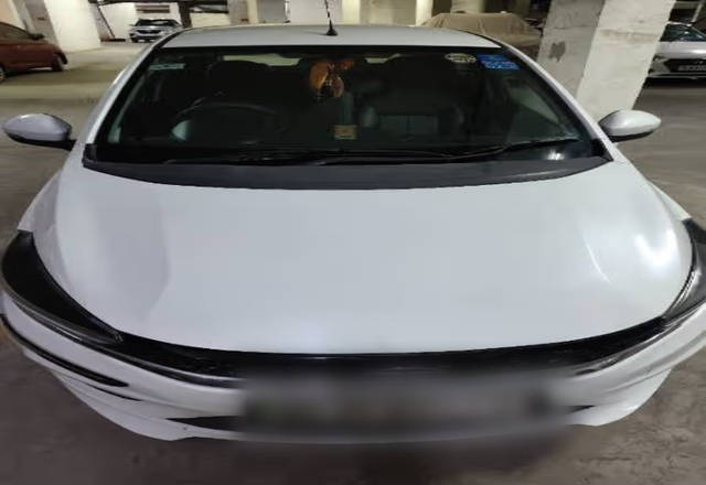 https://images10.gaadi.com/usedcar_image/4546315/original/78401512-7e67-4222-b52c-e6df69b0ac8c.?imwidth=6402