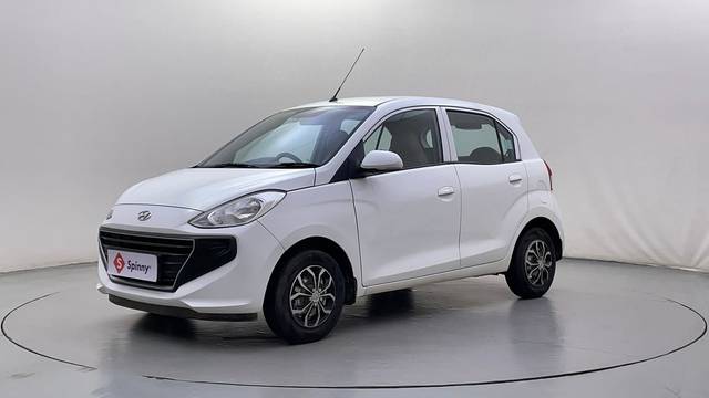 https://images10.gaadi.com/usedcar_image/4546354/original/0aa90c11e20e85cc85e09eccff953977.JPG?imwidth=6400