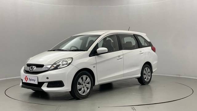 https://images10.gaadi.com/usedcar_image/4546445/original/471cf4e6b4a516918556c847b5f015bd.JPG?imwidth=6400